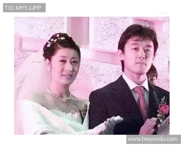 足球明星的国宝老婆背后的故事与荣耀生活揭秘